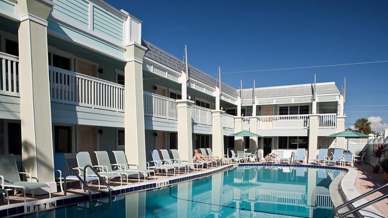 Resort Sixty-Six Holmes Beach Exterior photo